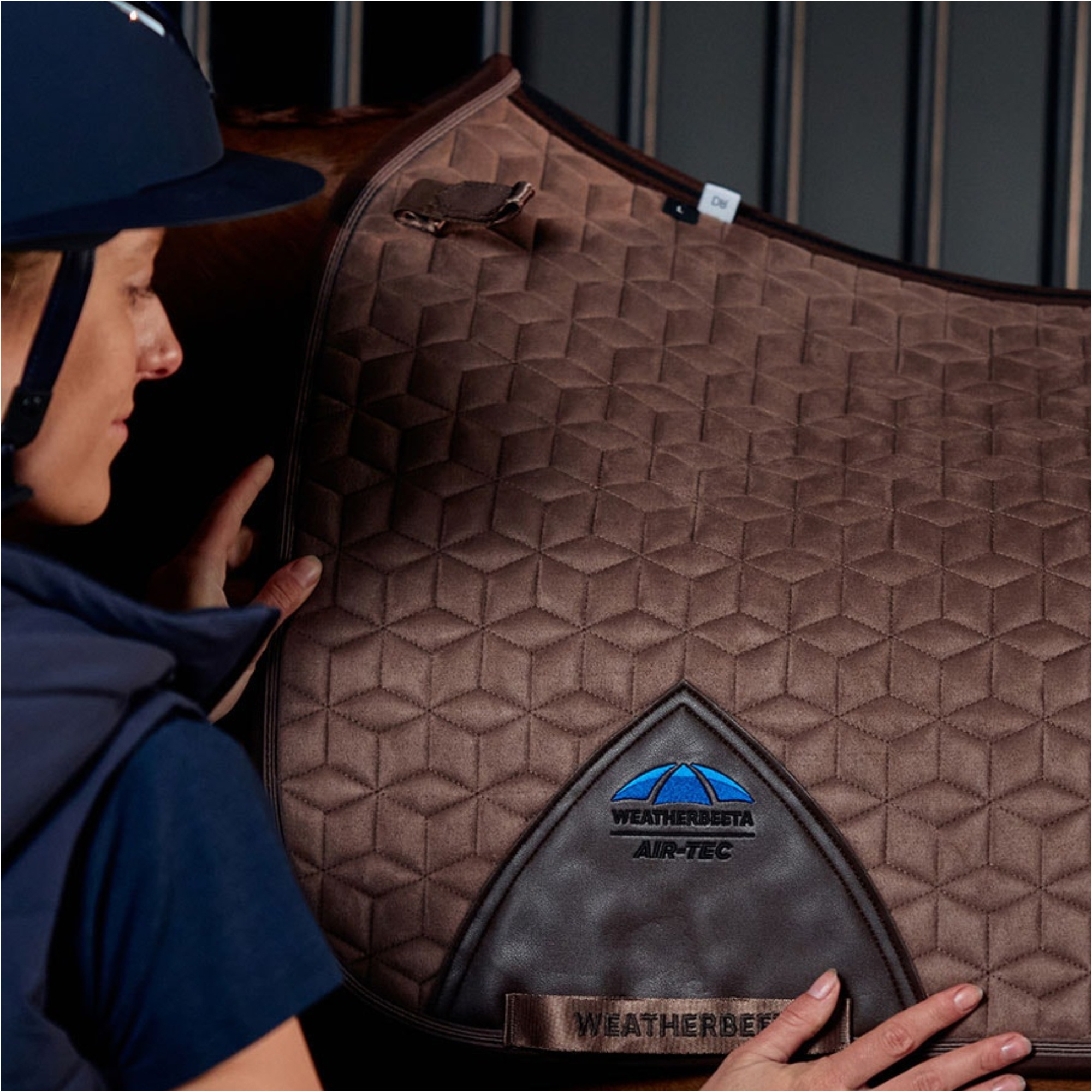 2026 WeatherBeeta Suede Elite Aire-Tec De Doma Sudadero 1030346 - Fawn